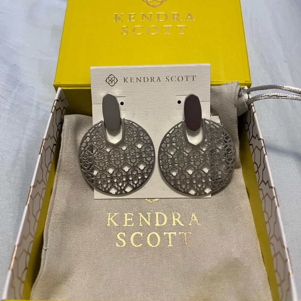 Kendra Scott silver earrings - Picture 2 of 5
